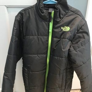 The north face boys wind breaker jacket